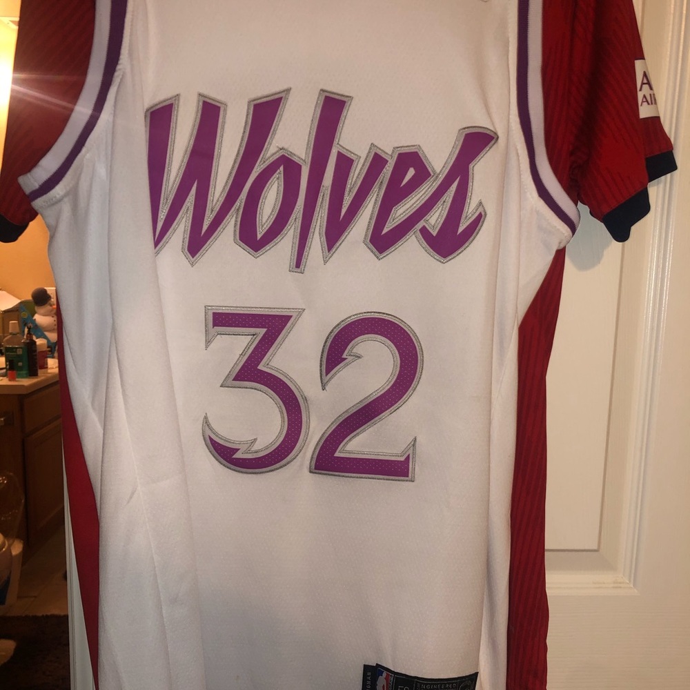 KARL ANTHONY TOWNS MINNESOTA TIMBERWOLVES JERSEY